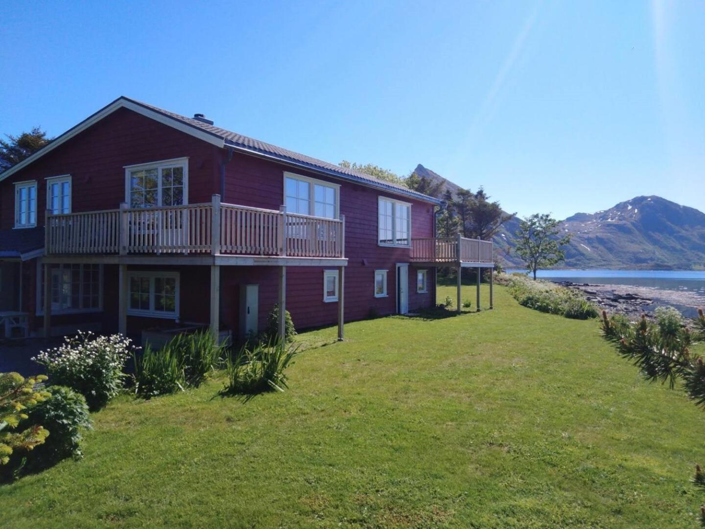 Fredvang Seahouse, Apartment A Exterior photo